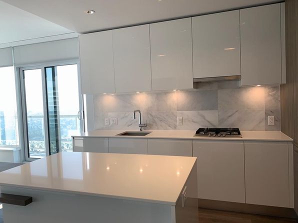 2 bedroom rental in Burnaby — photo 3