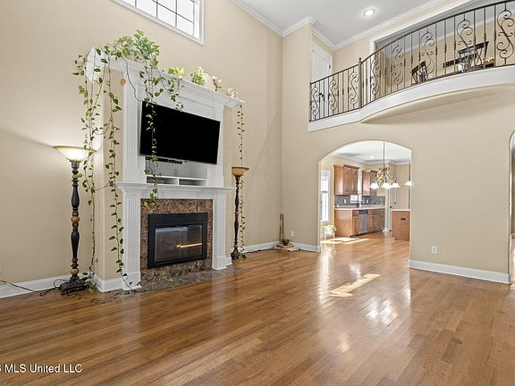2nd image of 9077 Rue Orleans Ln
