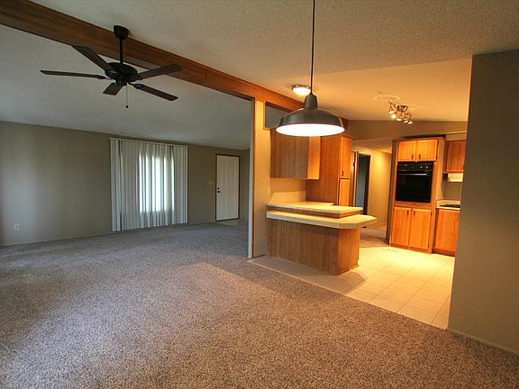 3rd image of 2909 E Oraibi Dr