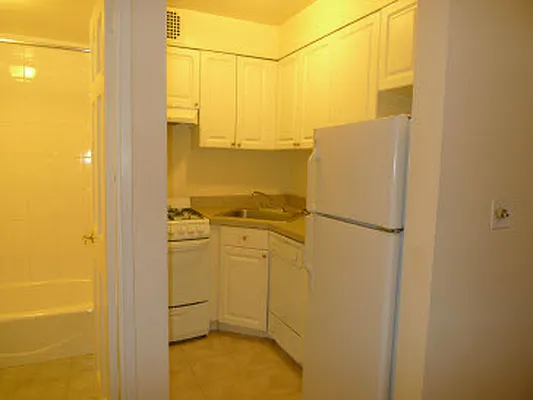 Rented by Guidance Realty Corp. | media 8