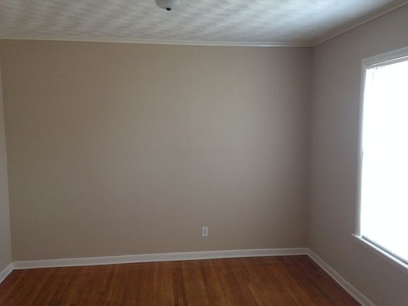 4th image of 1849 Cornelia Ln