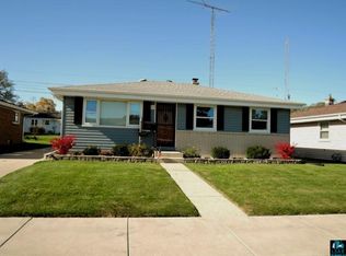 2706 Diane Ave, Racine, WI 53404