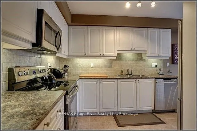 85 Lander Cres — Photo 11
