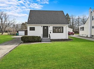 1104 Helen Ave, Joliet, IL 60433