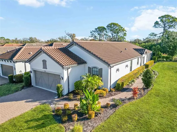 5868 Semolino St, Nokomis, FL 34275