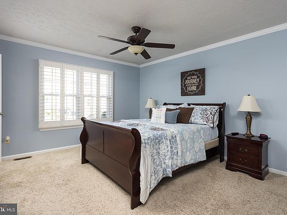 5th image of 501 Hanna Way