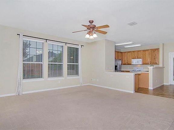 4th image of 8409 Island Ct