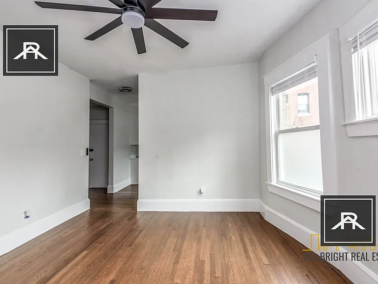 367 Tappan St #6 — Photo 12