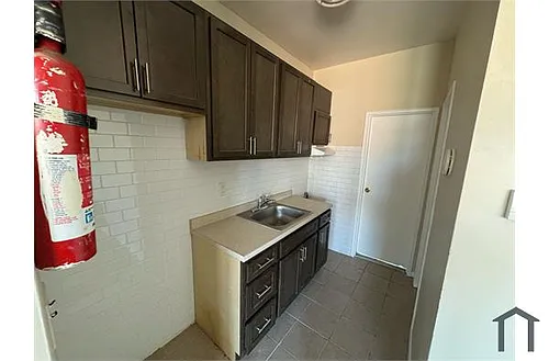 605 Nye Ave Photo 1