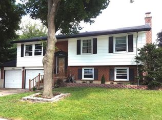 4604 Linden Ln, Rolling Meadows, IL 60008