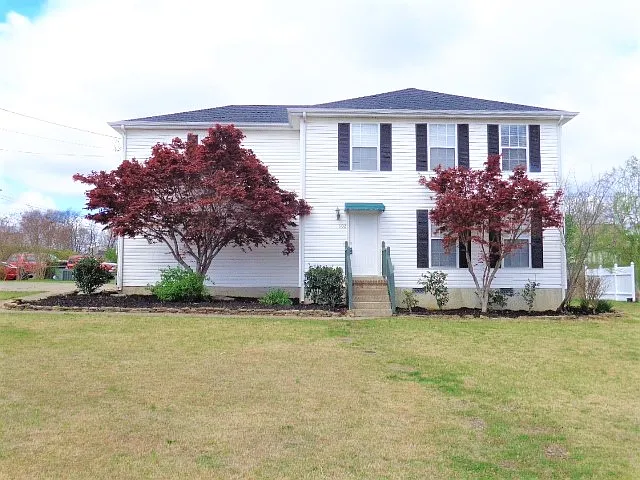 302 Holland Ridge Dr