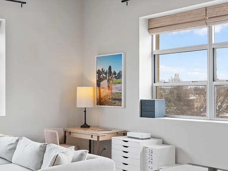 111 E Franklin Ave #316 — Photo 2