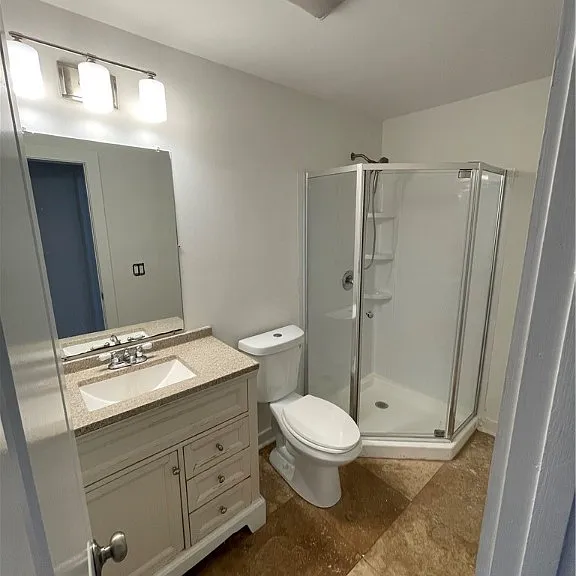 506 E Liberty St — Photo 6