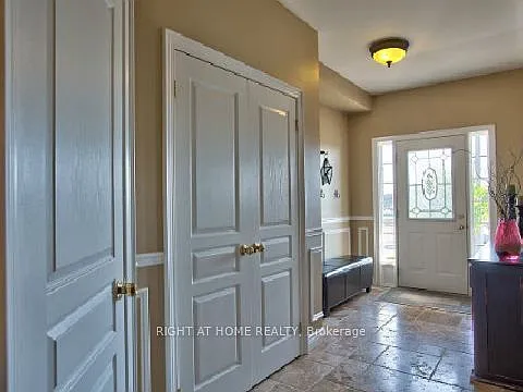2422 Shadow Ct — Photo 2