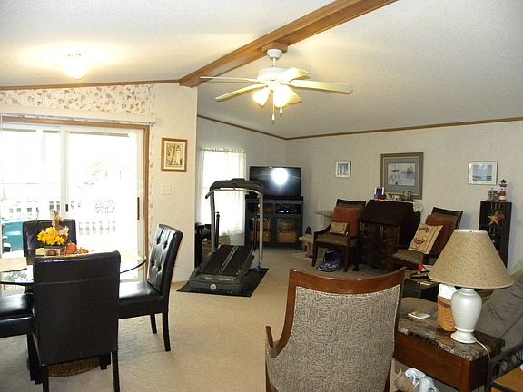 3rd image of 37843 Swann Dr