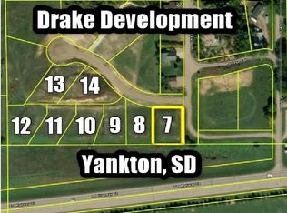 Drake Cir, Yankton, SD 57078