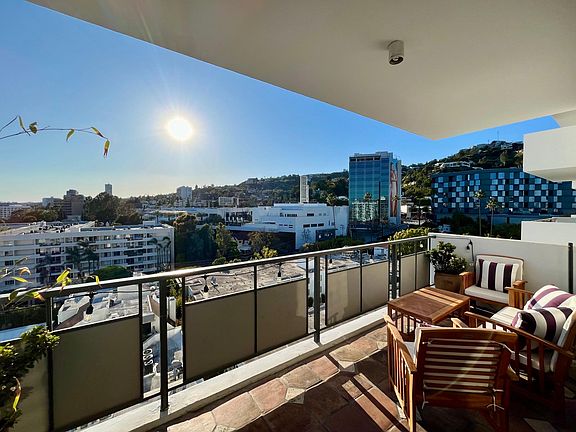 3rd image of 1155 N La Cienega Blvd APT 1104