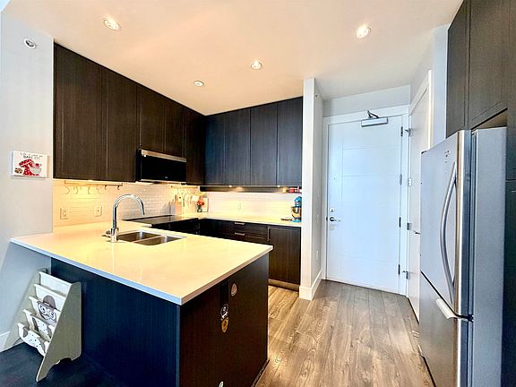 3rd image of 2307 Ranger Ln #406