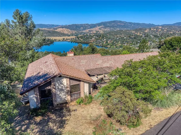 17045 Squirrelhill Rd, Hidden Valley Lake, CA 95467