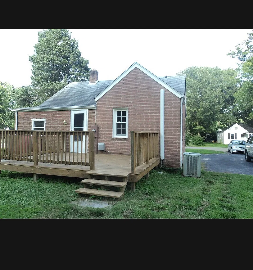 2 bed, 850 sqft, $1,500 — Photo 1