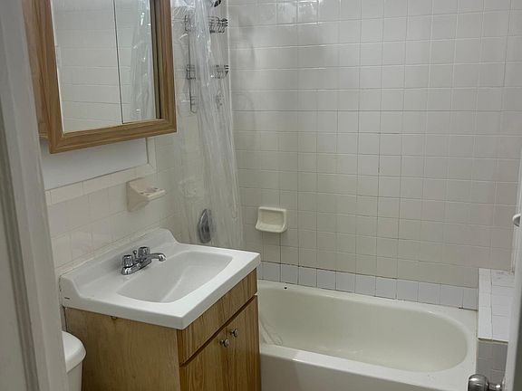 4th image of 608 W 184th St APT 1