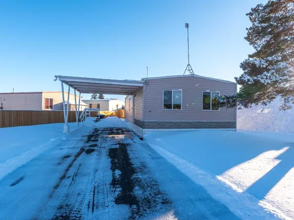 5308 57th St #94, Lloydminster, AB T9V 2A3