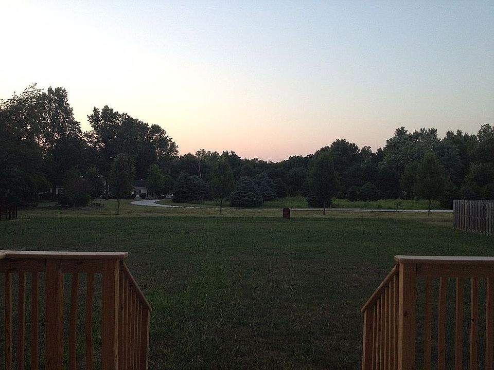 2nd image of 320 Cumberland Dr