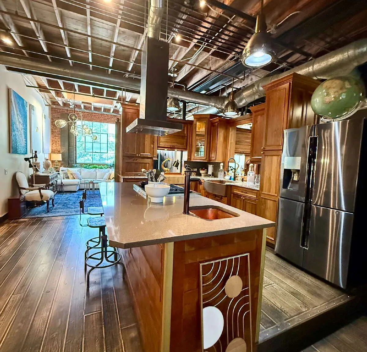 2 bed, 2.0 bath, 1947 sqft, $2,700 — Photo 4