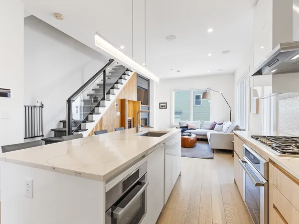 502 E 3rd St Unit 1, Boston, MA 02127