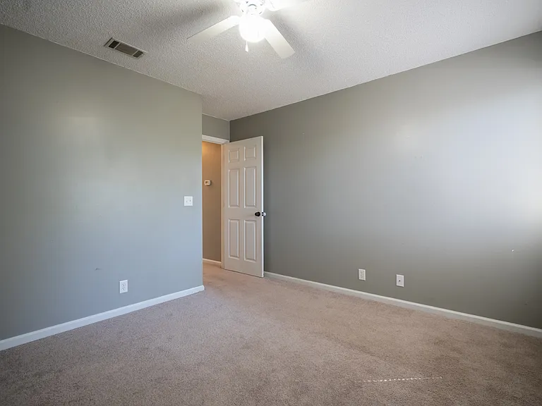 910 Brett Dr #64 — Photo 22