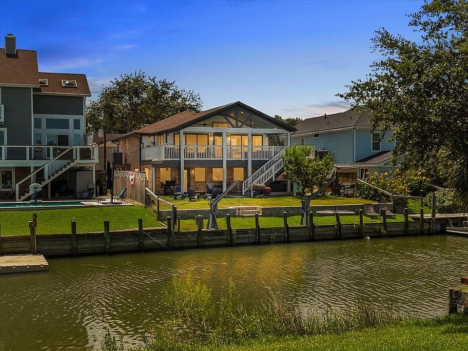 1st image of 23 Harbor Ln