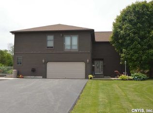 1668 Pompey Center Rd, Fabius, NY 13063