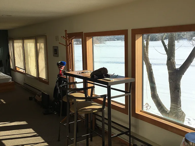 675 Crystal Lake Rd E — Photo 2