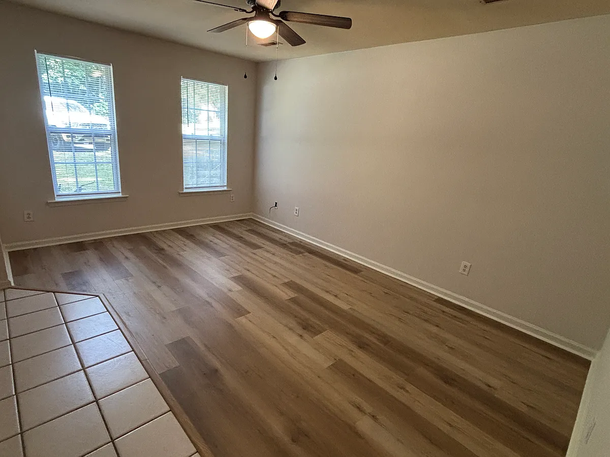 Building Photo - 2829 Bobwhite Cir #A