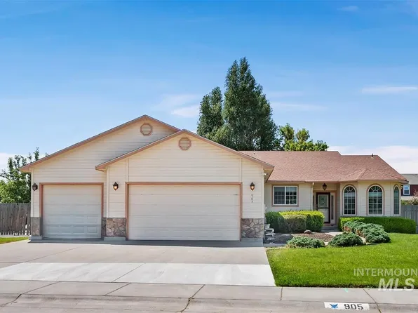 905 NE Union St, Mountain Home, ID 83647