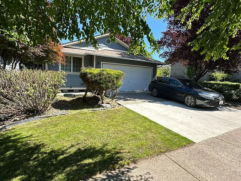 2721 Hidden Springs Loop SE — Photo 4