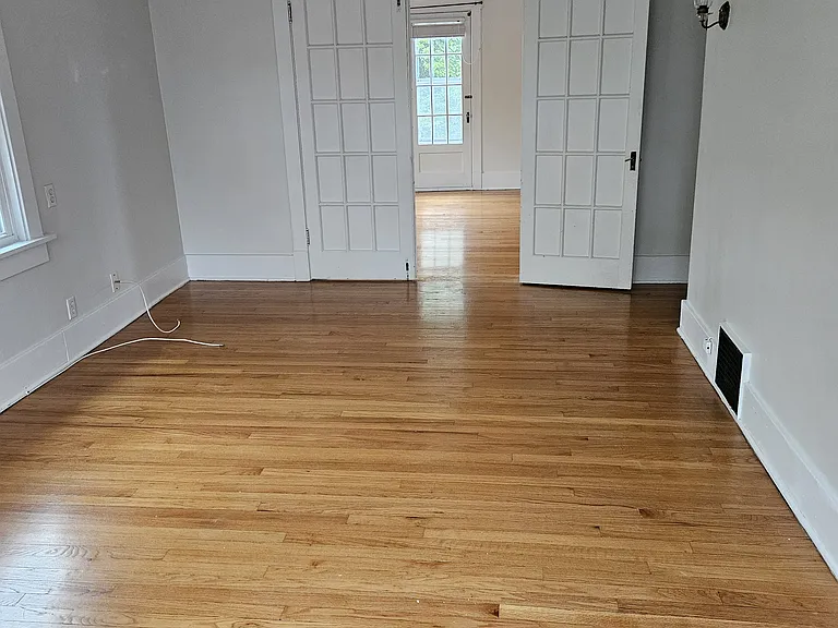 1813 Harrison Hl — Photo 10