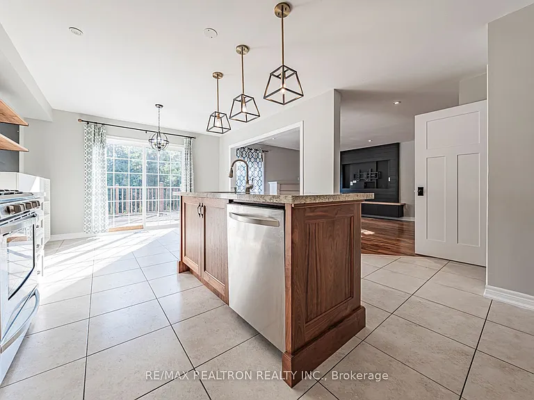 44 Moynahan Cres #MAIN — Photo 24