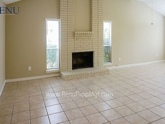 3rd image of 20038 Faye Oaks Dr