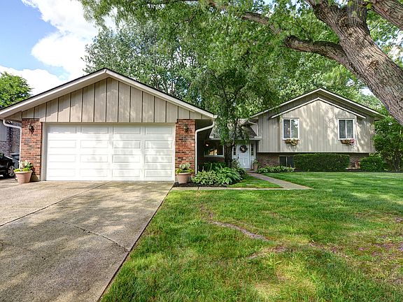 2nd image of 7581 Pelway Dr