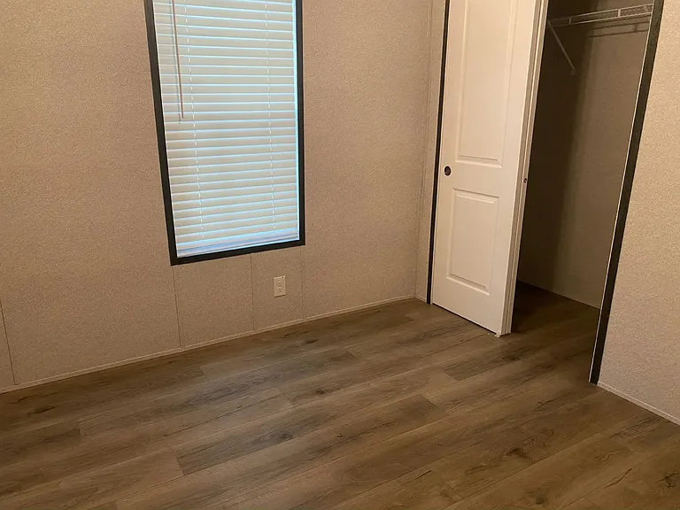 Lakeview Terrace — Photo 49