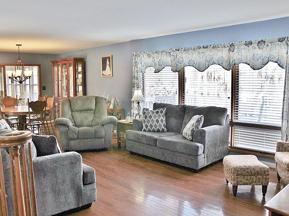 3rd image of 2707 Fernwick Dr