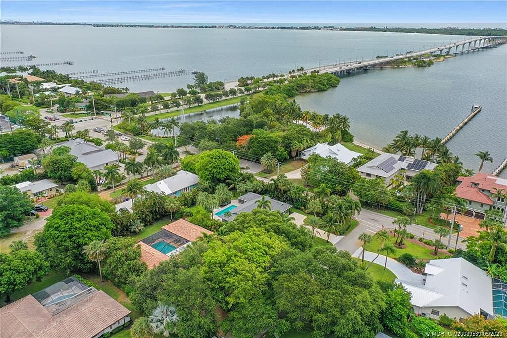 4 Copaire Rd, Sewalls Point, FL 34996 MLS M20039589 Zillow