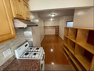 Rented by KNOCKKNOCK LLC