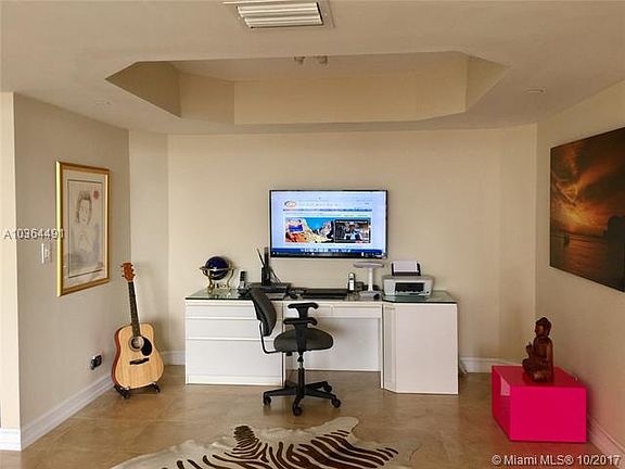 5th image of 20191 E Country Club Dr APT 2411