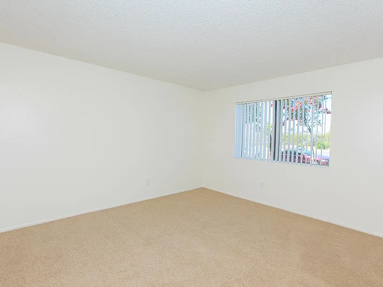 Five Coves Apartment Homes — Photo 38