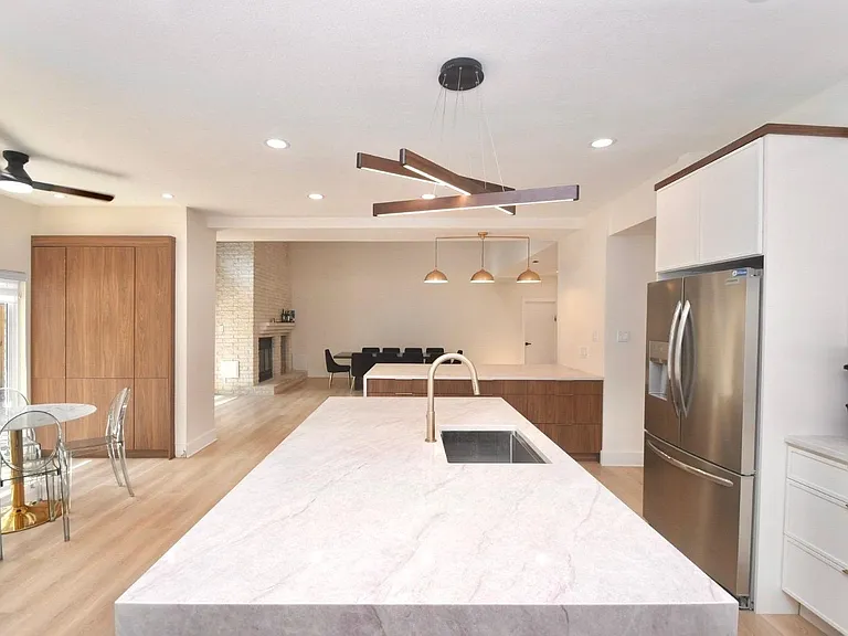 11806 Braesridge Dr — Photo 9