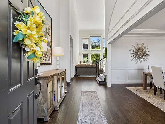 5th image of 108 Broadwell Cir