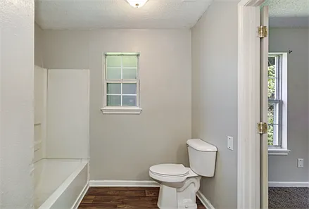 1180 Acorn Dr — Photo 5