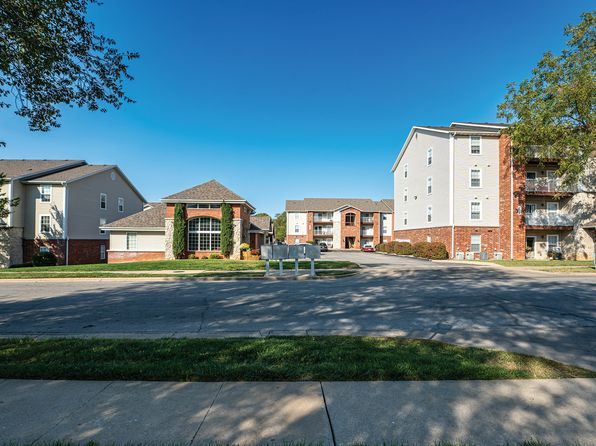 3025 S Sagamont Ave #E-13